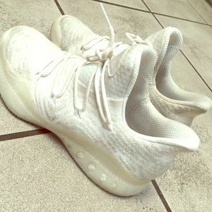 Adidas crazy explosive boost low size 8.5 🔥